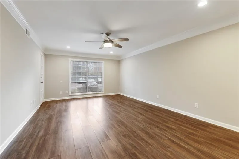 6851 Roswell Road Unit Q12, Sandy Springs, Georgia 30328, 3 Bedrooms Bedrooms, ,2 BathroomsBathrooms,Residential,Sold,6851 Roswell Road Unit Q12,6699260