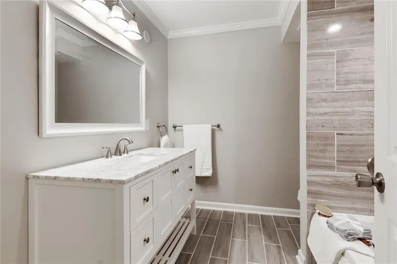 6851 Roswell Road Unit Q12, Sandy Springs, Georgia 30328, 3 Bedrooms Bedrooms, ,2 BathroomsBathrooms,Residential,Sold,6851 Roswell Road Unit Q12,6699260