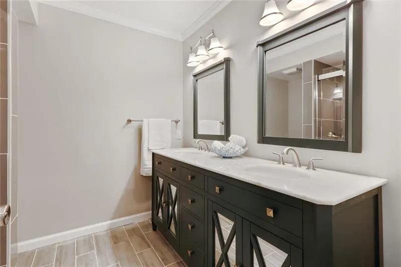 6851 Roswell Road Unit Q12, Sandy Springs, Georgia 30328, 3 Bedrooms Bedrooms, ,2 BathroomsBathrooms,Residential,Sold,6851 Roswell Road Unit Q12,6699260