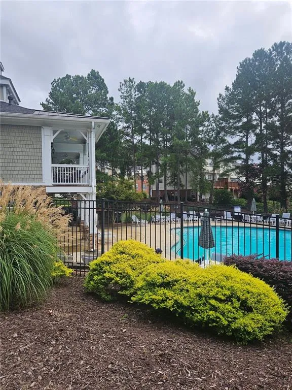 3790 Chattahoochee Summit Drive Se Unit 22, Atlanta, Georgia 30339, 3 Bedrooms Bedrooms, ,2 BathroomsBathrooms,Residential,For Sale,3790 Chattahoochee Summit Drive Se Unit 22,7637382