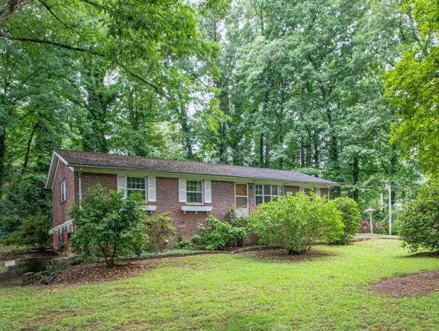 442 Stonewood Drive, Stone Mountain, Georgia 30087