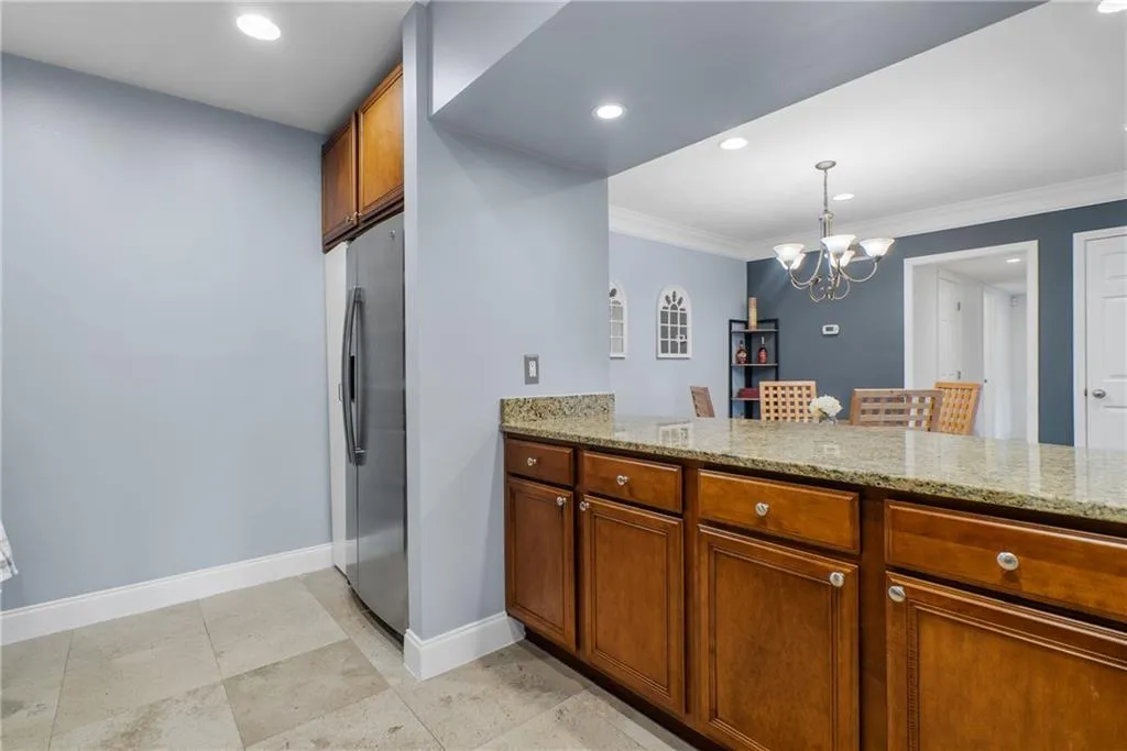 6980 Roswell Road Unit C10, Atlanta, Georgia 30328, 2 Bedrooms Bedrooms, ,2 BathroomsBathrooms,Residential,Sold,6980 Roswell Road Unit C10,7699493