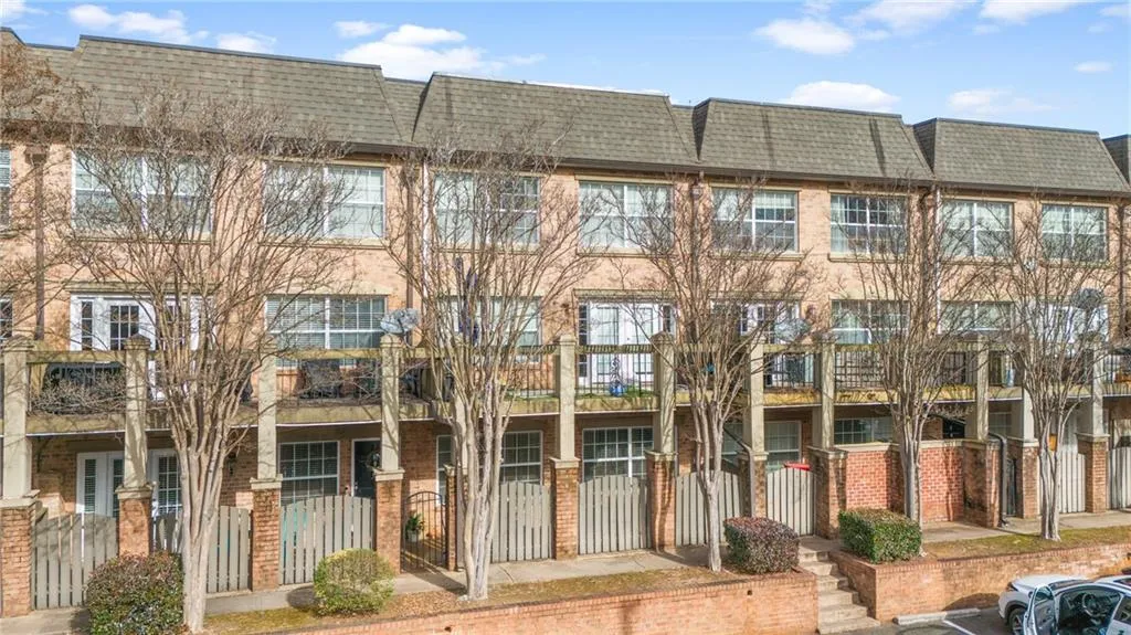 6980 Roswell Road Unit C10, Atlanta, Georgia 30328, 2 Bedrooms Bedrooms, ,2 BathroomsBathrooms,Residential,Sold,6980 Roswell Road Unit C10,7699493