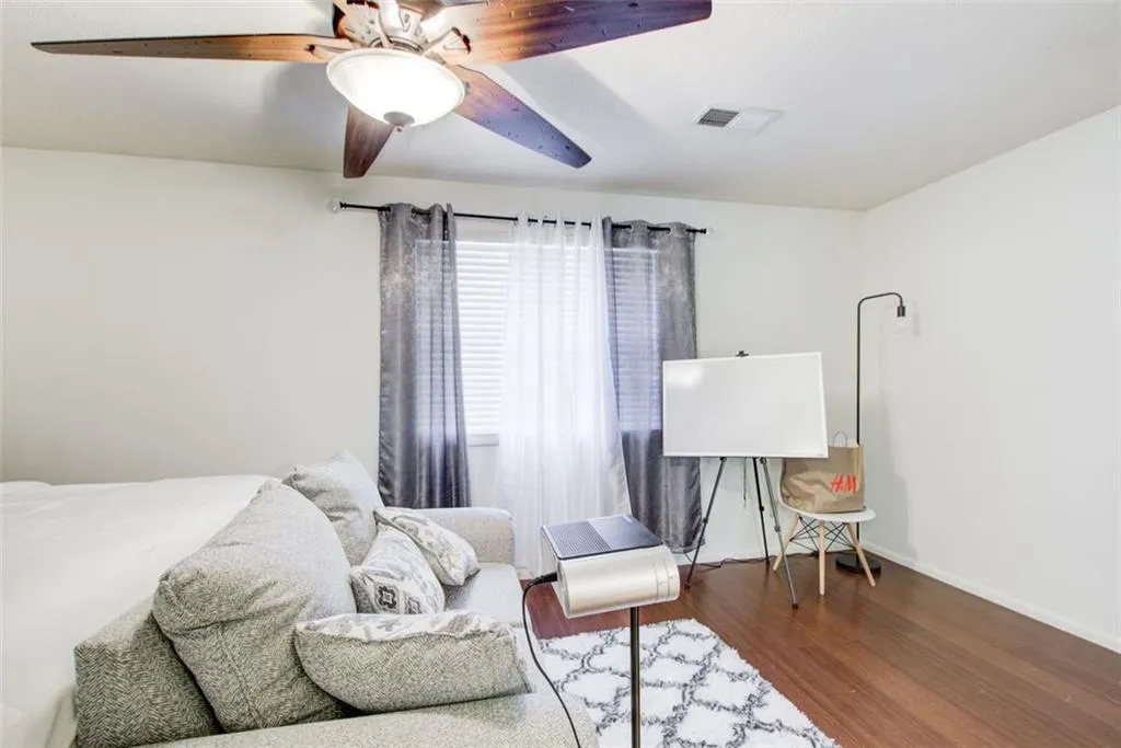 6900 Roswell Road, Atlanta, Georgia 30328, 2 Bedrooms Bedrooms, ,2 BathroomsBathrooms,Residential,Sold,6900 Roswell Road,7510928