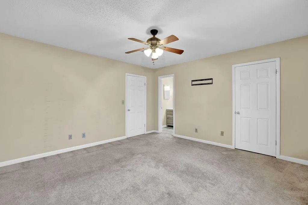6900 Roswell Road Unit M3, Atlanta, Georgia 30328, 2 Bedrooms Bedrooms, ,2 BathroomsBathrooms,Residential,Sold,6900 Roswell Road Unit M3,7705919