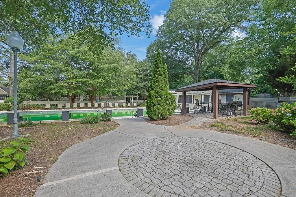 6900 Roswell Road Unit M3, Atlanta, Georgia 30328, 2 Bedrooms Bedrooms, ,2 BathroomsBathrooms,Residential,Sold,6900 Roswell Road Unit M3,7705919