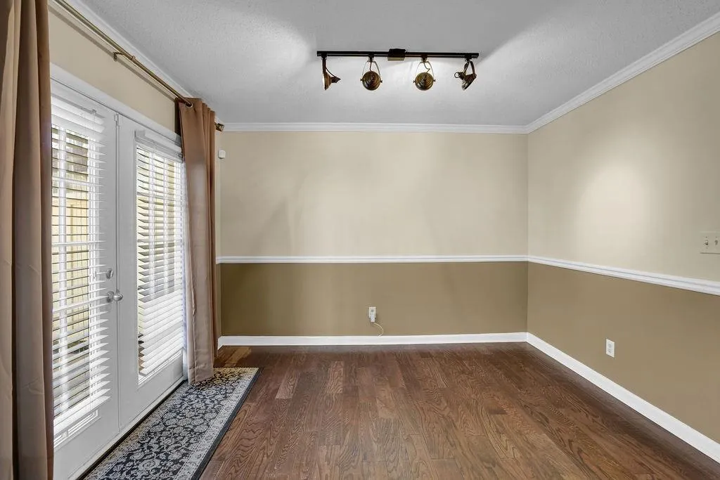 6900 Roswell Road Unit M3, Atlanta, Georgia 30328, 2 Bedrooms Bedrooms, ,2 BathroomsBathrooms,Residential,Sold,6900 Roswell Road Unit M3,7705919