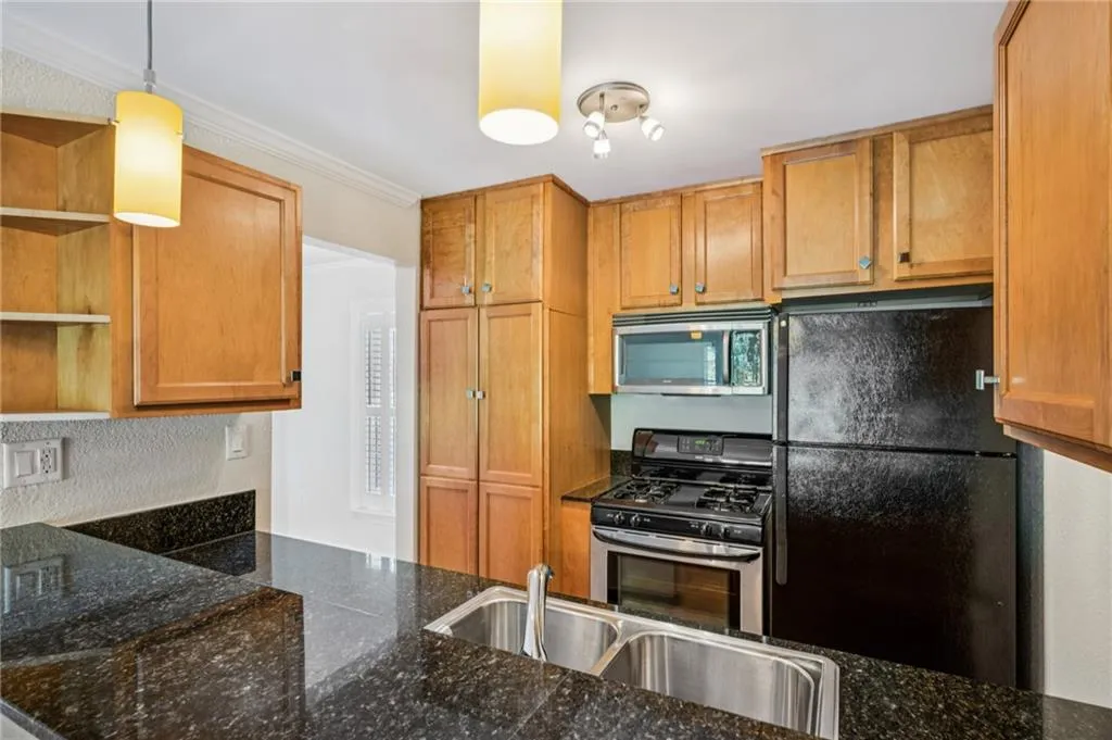 1445 Monroe Drive Ne Unit E-9, Atlanta, Georgia 30324, 1 Bedroom Bedrooms, 0 ,1 BathroomBathrooms,Residential,For Sale,1445 Monroe Drive Ne Unit E-9,7761011