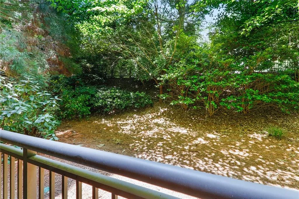 5559 Glenridge Drive Unit 1109, Sandy Springs, Georgia 30342, 2 Bedrooms Bedrooms, ,2 BathroomsBathrooms,Residential,Sold,5559 Glenridge Drive Unit 1109,6746443