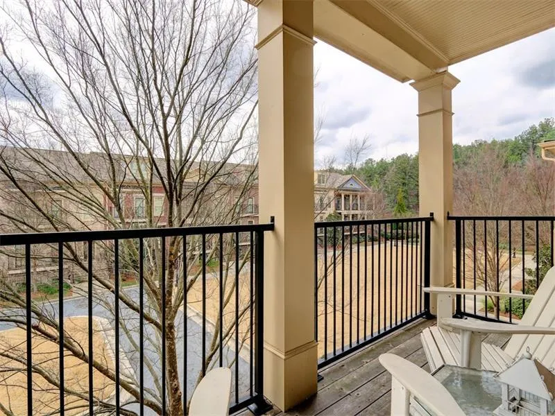 805 Creekgarden Court Unit 805, Atlanta, Georgia 30339, 3 Bedrooms Bedrooms, ,3 BathroomsBathrooms,Residential,Sold,805 Creekgarden Court Unit 805,5681860