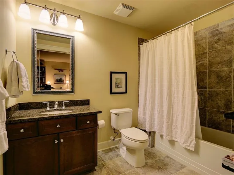 805 Creekgarden Court Unit 805, Atlanta, Georgia 30339, 3 Bedrooms Bedrooms, ,3 BathroomsBathrooms,Residential,Sold,805 Creekgarden Court Unit 805,5681860