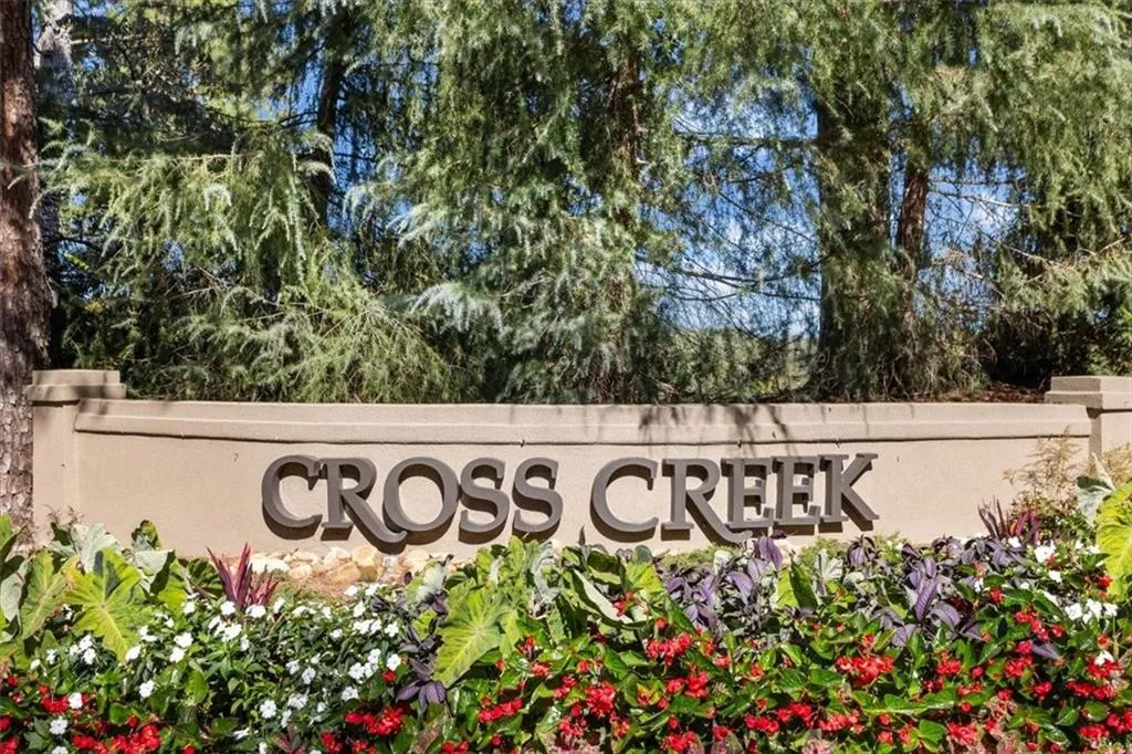 61 Lamsden Lane Nw, Atlanta, Georgia 30327, 2 Bedrooms Bedrooms, ,2 BathroomsBathrooms,Residential,For Sale,61 Lamsden Lane Nw,7670448