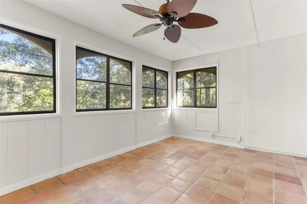 61 Lamsden Lane Nw, Atlanta, Georgia 30327, 2 Bedrooms Bedrooms, ,2 BathroomsBathrooms,Residential,For Sale,61 Lamsden Lane Nw,7670448