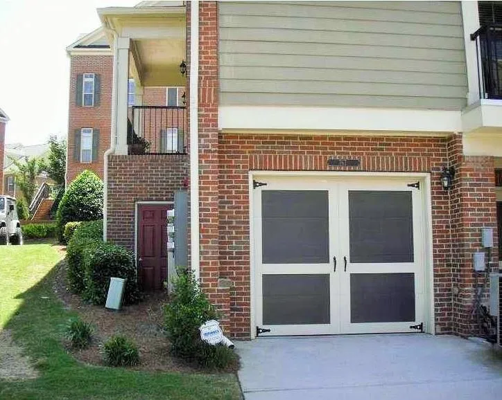 767 Berrydale Drive, Atlanta, Georgia 30328, 2 Bedrooms Bedrooms, ,2 BathroomsBathrooms,Residential,Sold,767 Berrydale Drive,5908580