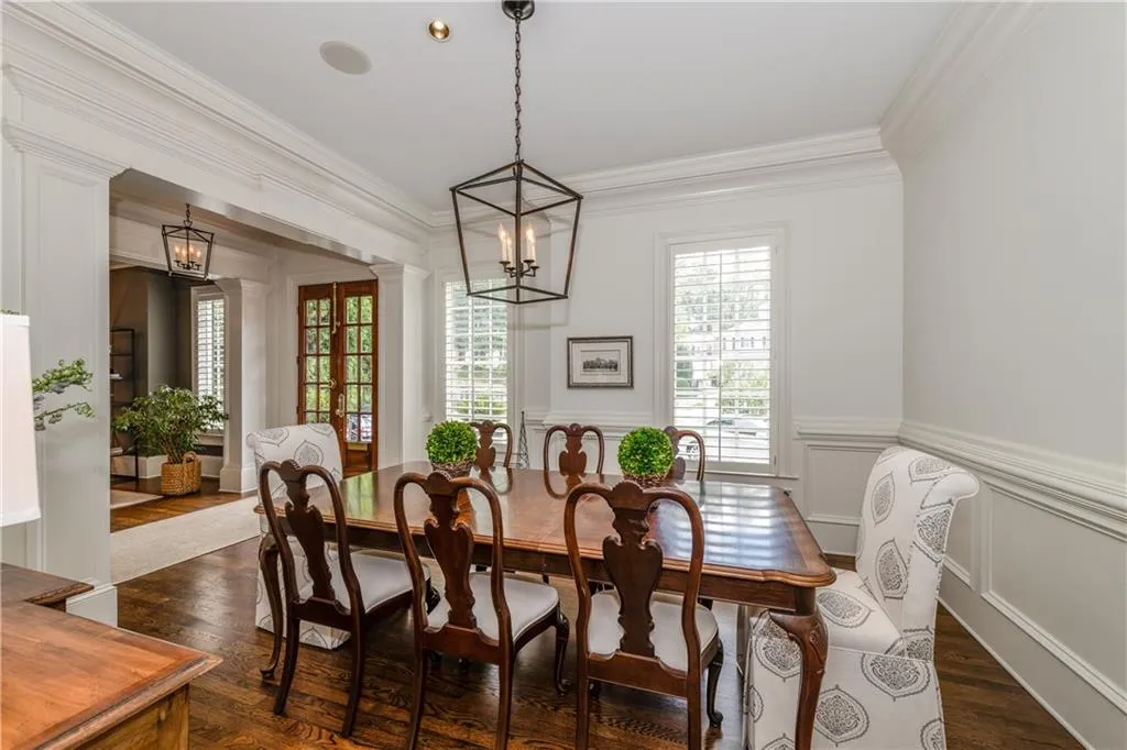 4084 Peachtree Dunwoody Road, Atlanta, Georgia 30342, 5 Bedrooms Bedrooms, ,5 BathroomsBathrooms,Residential,Sold,4084 Peachtree Dunwoody Road,6080403