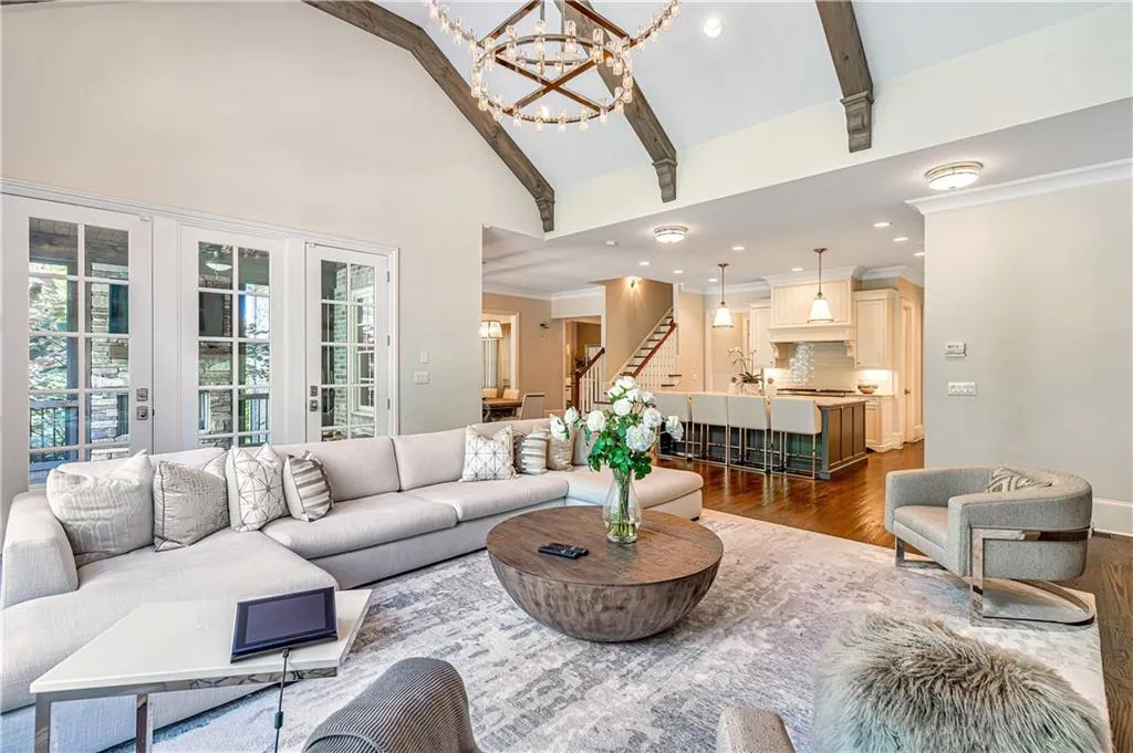 5445 Mount Vernon Parkway, Atlanta, Georgia 30327, 5 Bedrooms Bedrooms, ,5 BathroomsBathrooms,Residential,Sold,5445 Mount Vernon Parkway,6908163