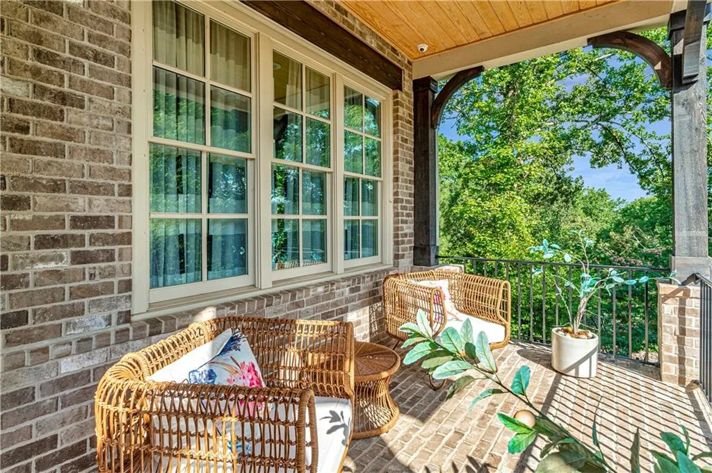 5445 Mount Vernon Parkway, Atlanta, Georgia 30327, 5 Bedrooms Bedrooms, ,5 BathroomsBathrooms,Residential,Sold,5445 Mount Vernon Parkway,6908163