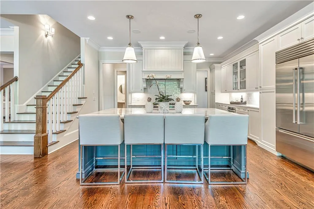 5445 Mount Vernon Parkway, Atlanta, Georgia 30327, 5 Bedrooms Bedrooms, ,5 BathroomsBathrooms,Residential,Sold,5445 Mount Vernon Parkway,6908163