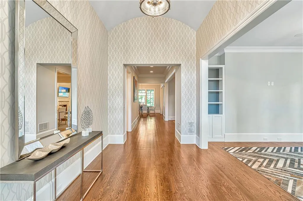 5445 Mount Vernon Parkway, Atlanta, Georgia 30327, 5 Bedrooms Bedrooms, ,5 BathroomsBathrooms,Residential,Sold,5445 Mount Vernon Parkway,6908163