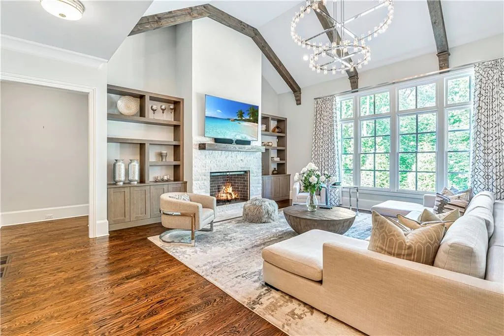 5445 Mount Vernon Parkway, Atlanta, Georgia 30327, 5 Bedrooms Bedrooms, ,5 BathroomsBathrooms,Residential,Sold,5445 Mount Vernon Parkway,6908163