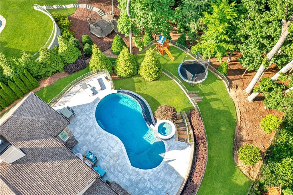 5445 Mount Vernon Parkway, Atlanta, Georgia 30327, 5 Bedrooms Bedrooms, ,5 BathroomsBathrooms,Residential,Sold,5445 Mount Vernon Parkway,6908163