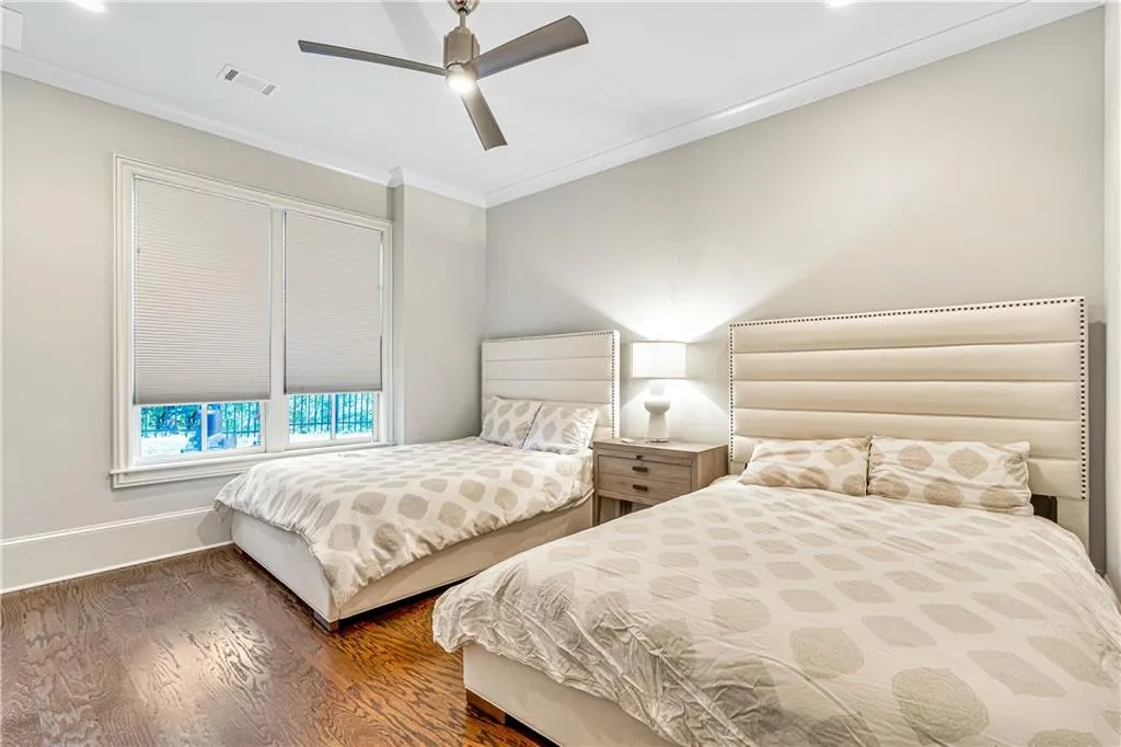 5445 Mount Vernon Parkway, Atlanta, Georgia 30327, 5 Bedrooms Bedrooms, ,5 BathroomsBathrooms,Residential,Sold,5445 Mount Vernon Parkway,6908163