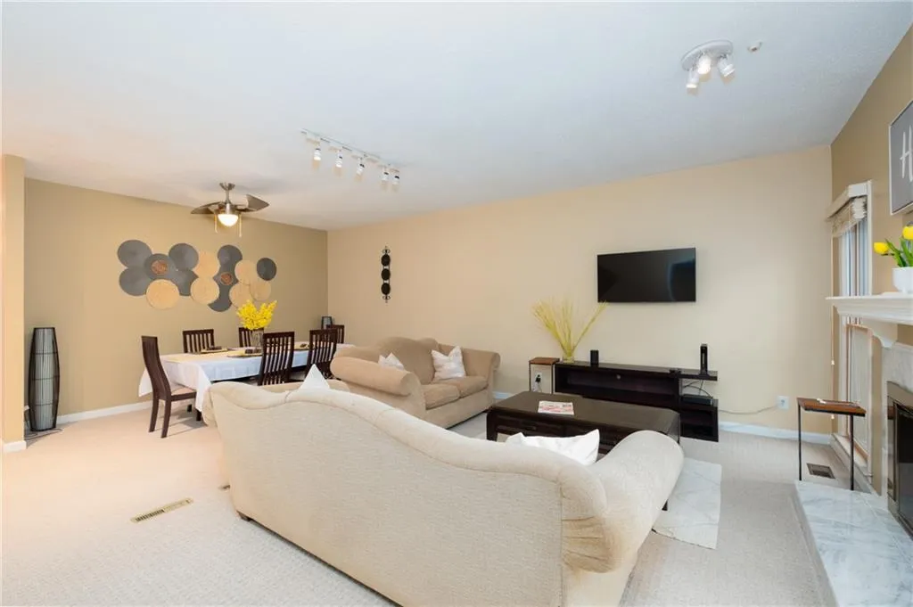 604 Brandywine Circle, Atlanta, Georgia 30350, 3 Bedrooms Bedrooms, ,2 BathroomsBathrooms,Residential,Sold,604 Brandywine Circle,7126200