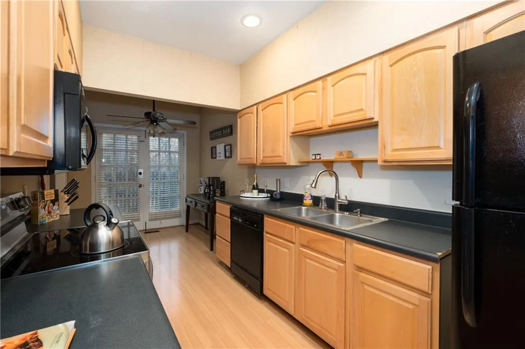 604 Brandywine Circle, Atlanta, Georgia 30350, 3 Bedrooms Bedrooms, ,2 BathroomsBathrooms,Residential,Sold,604 Brandywine Circle,7126200