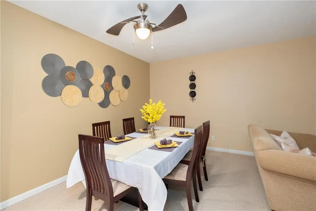 604 Brandywine Circle, Atlanta, Georgia 30350, 3 Bedrooms Bedrooms, ,2 BathroomsBathrooms,Residential,Sold,604 Brandywine Circle,7126200