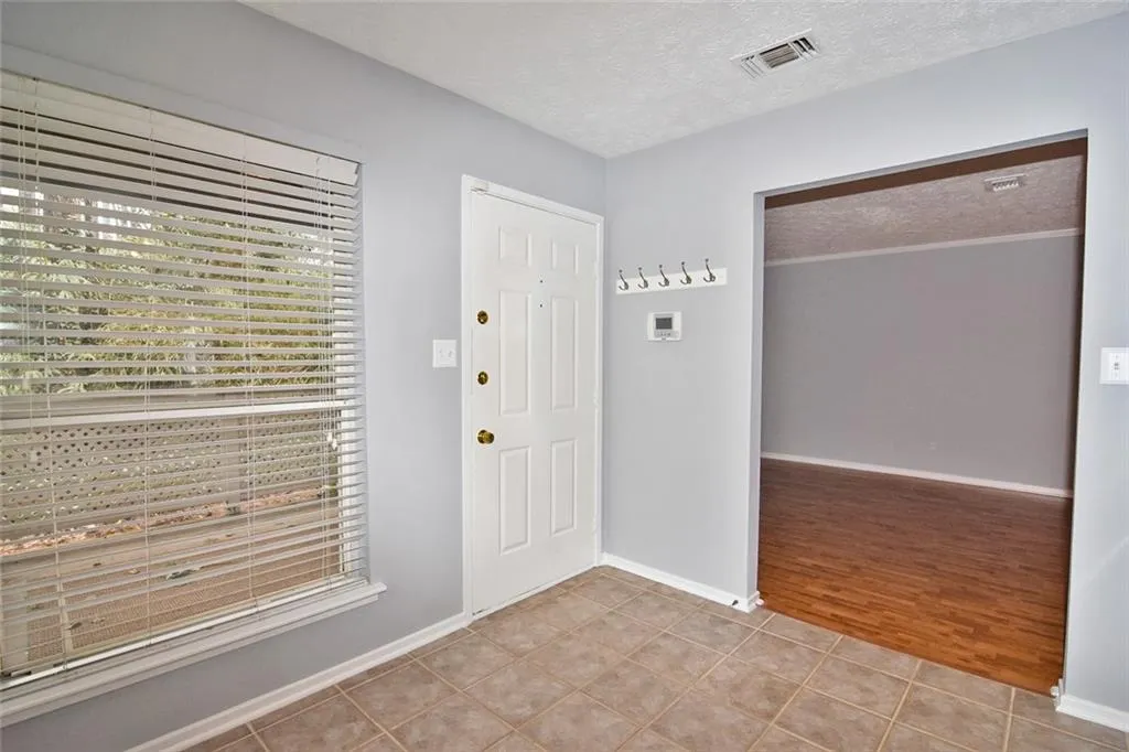 6802 Glenridge Drive Unit A, Sandy Springs, Georgia 30328, 2 Bedrooms Bedrooms, ,2 BathroomsBathrooms,Residential,Sold,6802 Glenridge Drive Unit A,6666483 6802 Glenridge Drive Unit A, Sandy Springs, Georgia 30328, 2 Bedrooms Bedrooms, ,2 BathroomsBathrooms,Residential,Sold,6802 Glenridge Drive Unit A,6666483