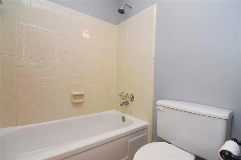 6802 Glenridge Drive Unit A, Sandy Springs, Georgia 30328, 2 Bedrooms Bedrooms, ,2 BathroomsBathrooms,Residential,Sold,6802 Glenridge Drive Unit A,6666483 6802 Glenridge Drive Unit A, Sandy Springs, Georgia 30328, 2 Bedrooms Bedrooms, ,2 BathroomsBathrooms,Residential,Sold,6802 Glenridge Drive Unit A,6666483