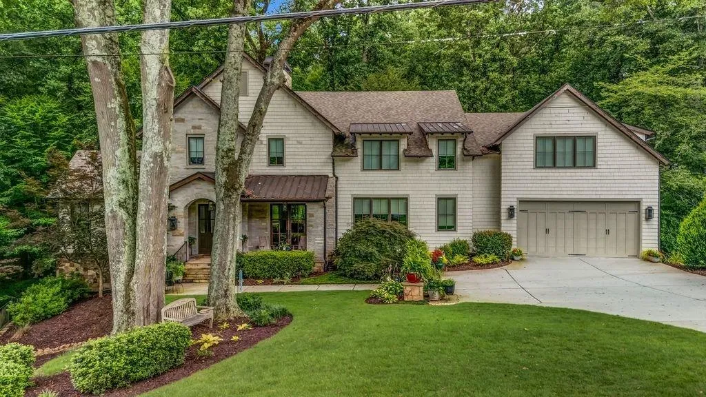 4584 Meadow Valley Drive, Sandy Springs, Georgia 30342, 6 Bedrooms Bedrooms, ,6 BathroomsBathrooms,Residential,For Sale,4584 Meadow Valley Drive,7721231