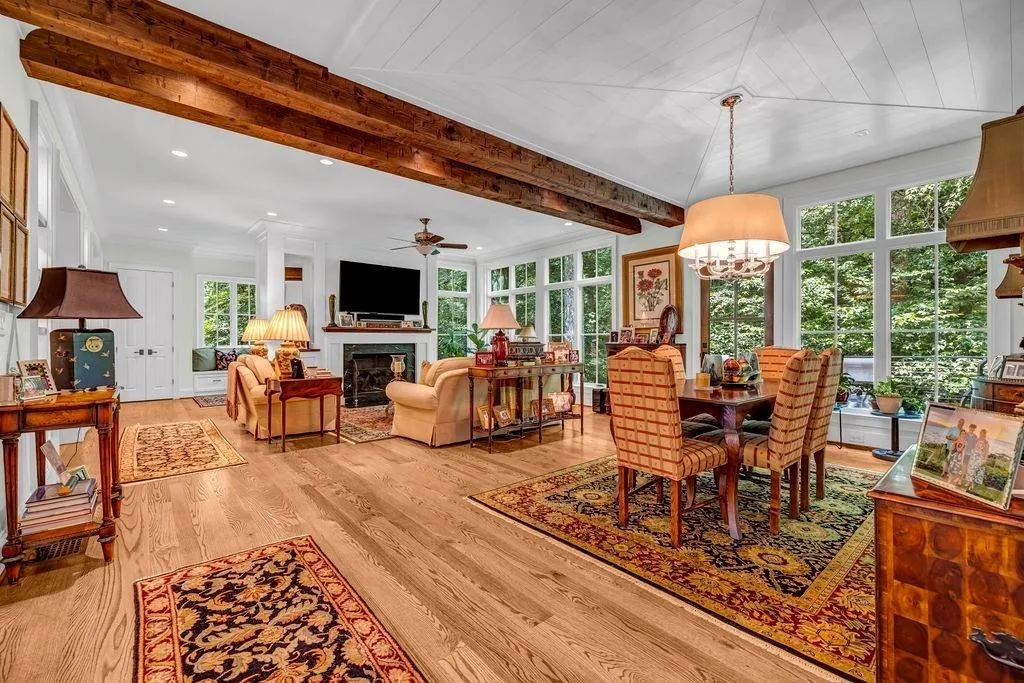 4584 Meadow Valley Drive, Sandy Springs, Georgia 30342, 6 Bedrooms Bedrooms, ,6 BathroomsBathrooms,Residential,For Sale,4584 Meadow Valley Drive,7721231