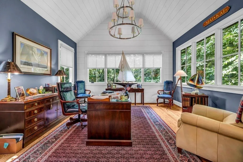 4584 Meadow Valley Drive, Sandy Springs, Georgia 30342, 6 Bedrooms Bedrooms, ,6 BathroomsBathrooms,Residential,For Sale,4584 Meadow Valley Drive,7721231