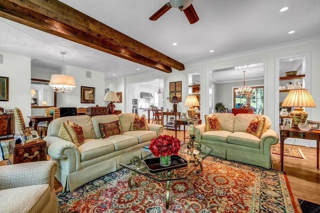 4584 Meadow Valley Drive, Sandy Springs, Georgia 30342, 6 Bedrooms Bedrooms, ,6 BathroomsBathrooms,Residential,For Sale,4584 Meadow Valley Drive,7721231