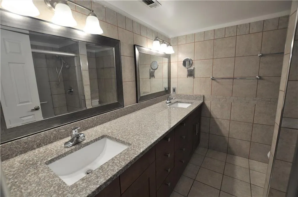 6851 Roswell Road Unit D10, Sandy Springs, Georgia 30328, 3 Bedrooms Bedrooms, ,2 BathroomsBathrooms,Residential,Sold,6851 Roswell Road Unit D10,7104039 6851 Roswell Road Unit D10, Sandy Springs, Georgia 30328, 3 Bedrooms Bedrooms, ,2 BathroomsBathrooms,Residential,Sold,6851 Roswell Road Unit D10,7104039