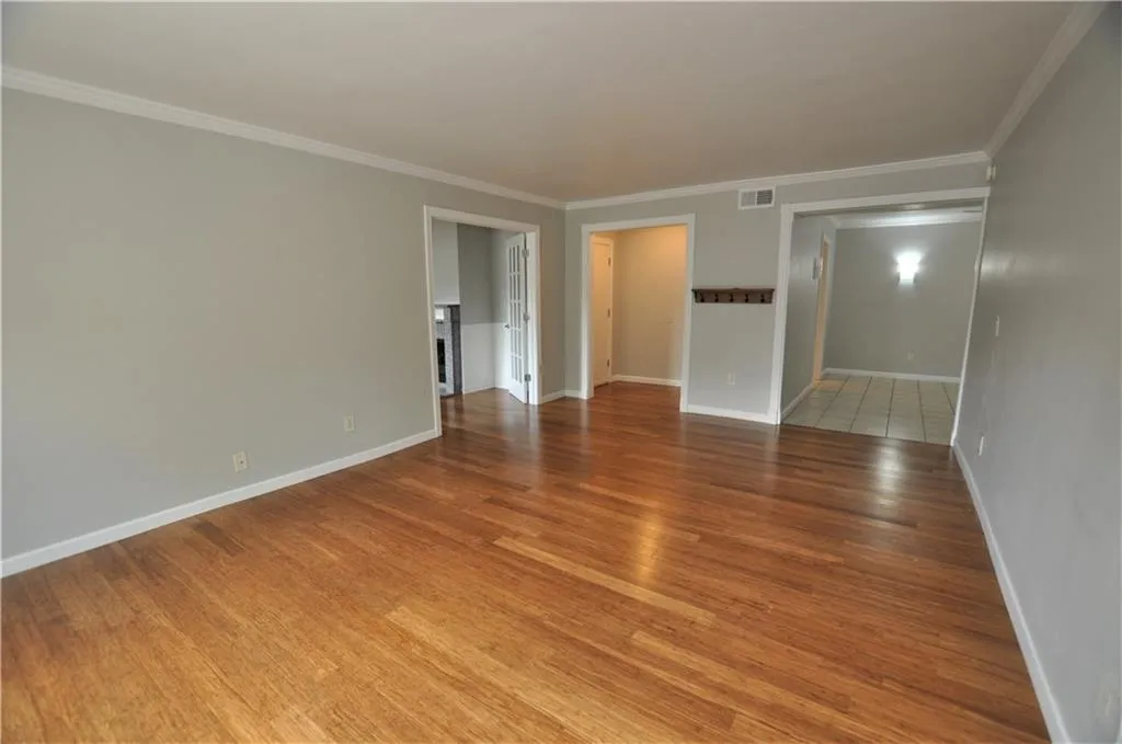 6851 Roswell Road Unit D10, Sandy Springs, Georgia 30328, 3 Bedrooms Bedrooms, ,2 BathroomsBathrooms,Residential,Sold,6851 Roswell Road Unit D10,7104039 6851 Roswell Road Unit D10, Sandy Springs, Georgia 30328, 3 Bedrooms Bedrooms, ,2 BathroomsBathrooms,Residential,Sold,6851 Roswell Road Unit D10,7104039