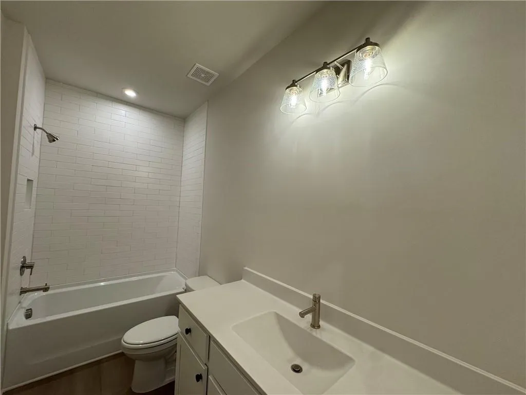 1055 Dryden Lane Unit 10, Brookhaven, Georgia 30319, 4 Bedrooms Bedrooms, ,3 BathroomsBathrooms,Residential,For Sale,1055 Dryden Lane Unit 10,7676359