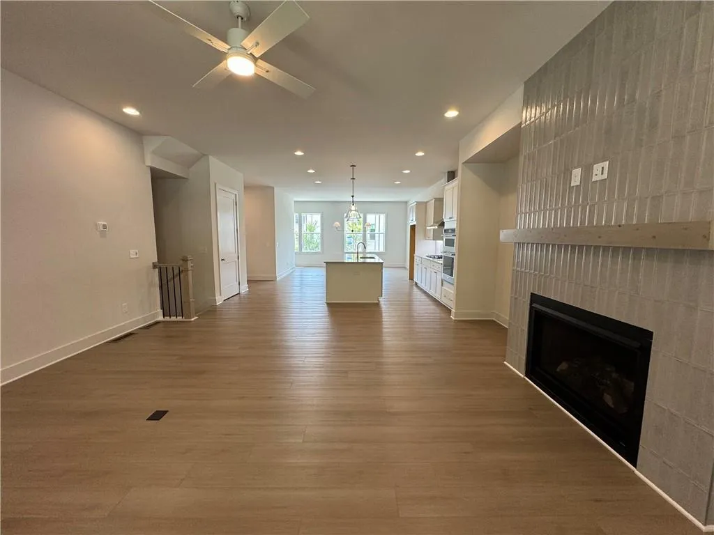 1055 Dryden Lane Unit 10, Brookhaven, Georgia 30319, 4 Bedrooms Bedrooms, ,3 BathroomsBathrooms,Residential,For Sale,1055 Dryden Lane Unit 10,7676359