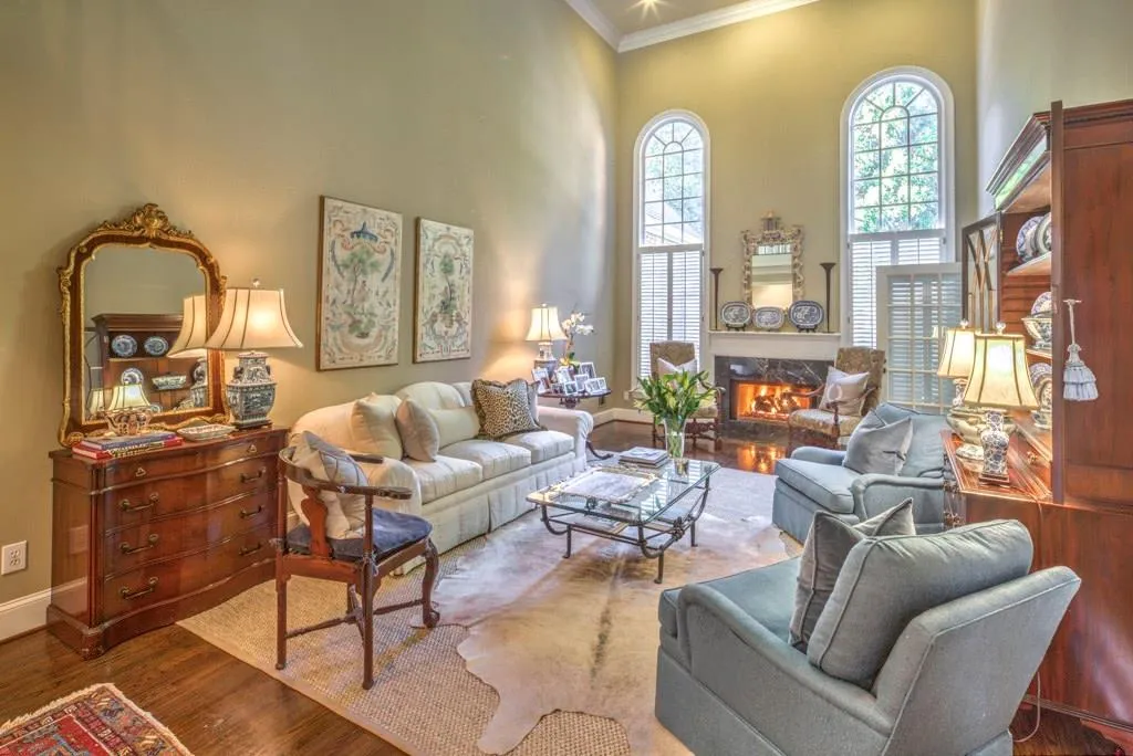 4332 Town Commons Circle Ne, Atlanta, Georgia 30319, 5 Bedrooms Bedrooms, ,5 BathroomsBathrooms,Residential,Sold,4332 Town Commons Circle Ne,5668617