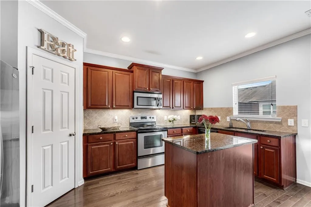 3039 Liberty Way, Atlanta, Georgia 30318, 3 Bedrooms Bedrooms, ,3 BathroomsBathrooms,Residential,For Sale,3039 Liberty Way,7611537