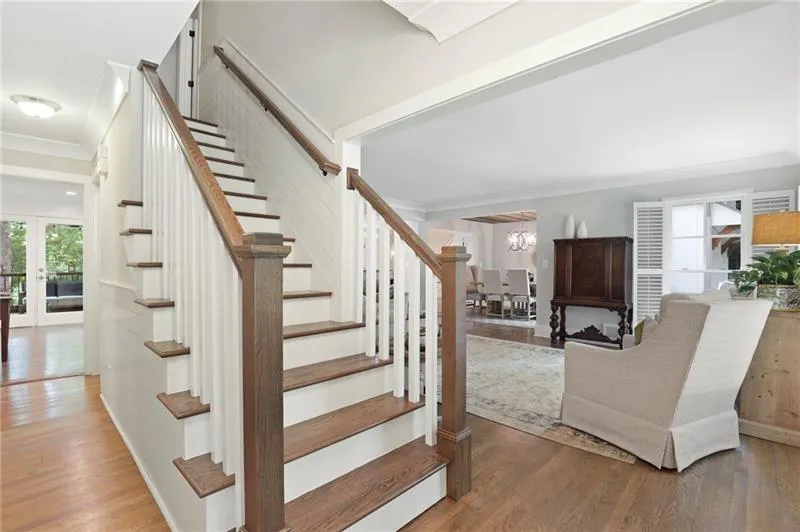 895 Edgewater Drive, Atlanta, Georgia 30328, 6 Bedrooms Bedrooms, ,4 BathroomsBathrooms,Residential,Sold,895 Edgewater Drive,6758715