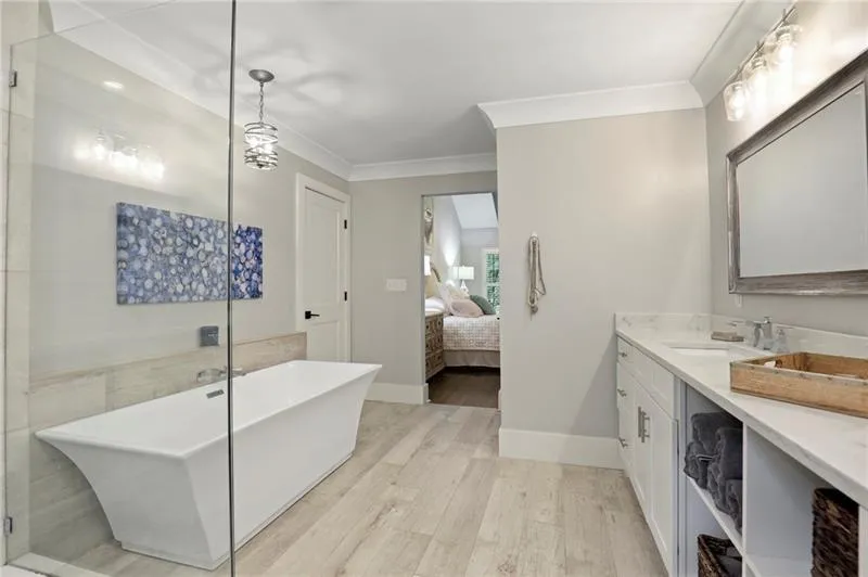 895 Edgewater Drive, Atlanta, Georgia 30328, 6 Bedrooms Bedrooms, ,4 BathroomsBathrooms,Residential,Sold,895 Edgewater Drive,6758715
