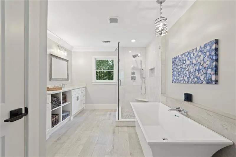 895 Edgewater Drive, Atlanta, Georgia 30328, 6 Bedrooms Bedrooms, ,4 BathroomsBathrooms,Residential,Sold,895 Edgewater Drive,6758715