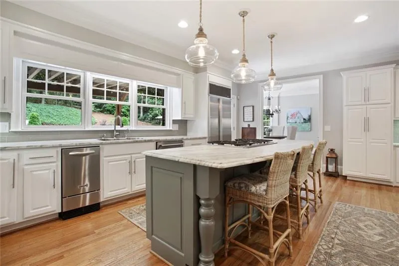 8240 Habersham Waters Road, Sandy Springs, Georgia 30350, 5 Bedrooms Bedrooms, ,6 BathroomsBathrooms,Residential,Sold,8240 Habersham Waters Road,6929048