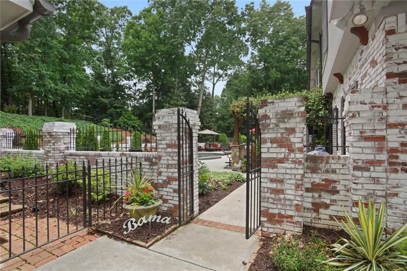 8240 Habersham Waters Road, Sandy Springs, Georgia 30350, 5 Bedrooms Bedrooms, ,6 BathroomsBathrooms,Residential,Sold,8240 Habersham Waters Road,6929048