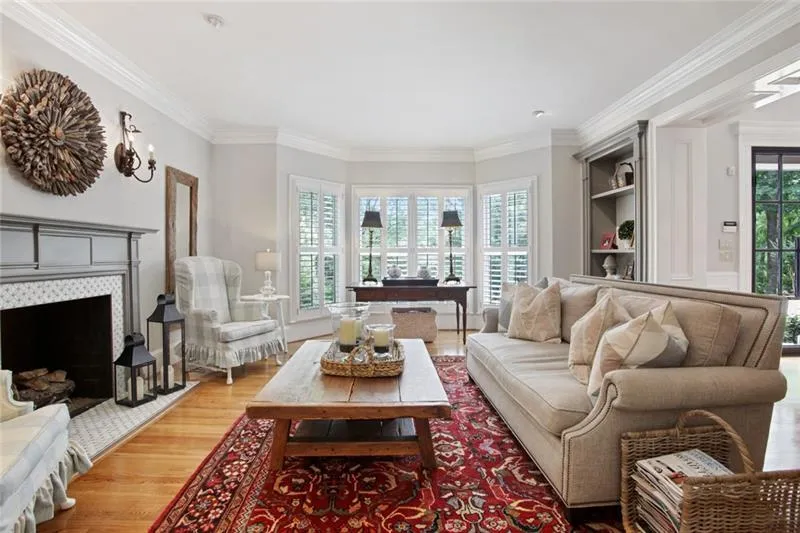 8240 Habersham Waters Road, Sandy Springs, Georgia 30350, 5 Bedrooms Bedrooms, ,6 BathroomsBathrooms,Residential,Sold,8240 Habersham Waters Road,6929048