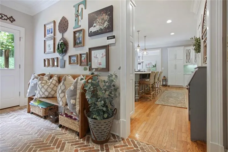 8240 Habersham Waters Road, Sandy Springs, Georgia 30350, 5 Bedrooms Bedrooms, ,6 BathroomsBathrooms,Residential,Sold,8240 Habersham Waters Road,6929048