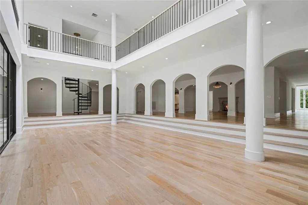 3206 Arden Road, Atlanta, Georgia 30305, 7 Bedrooms Bedrooms, 0 ,6 BathroomsBathrooms,Residential,For Sale,3206 Arden Road,7729698