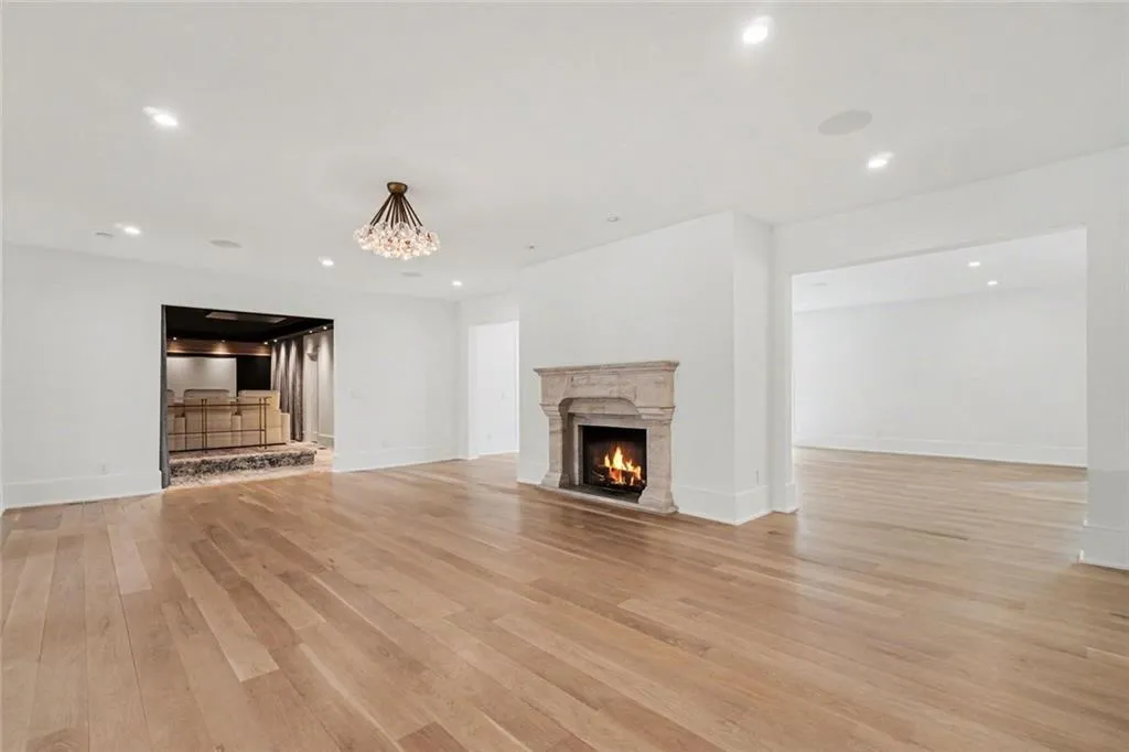 3206 Arden Road, Atlanta, Georgia 30305, 7 Bedrooms Bedrooms, 0 ,6 BathroomsBathrooms,Residential,For Sale,3206 Arden Road,7729698